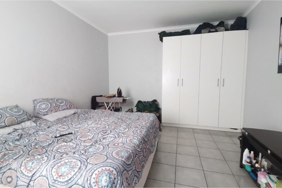 2 Bedroom Property for Sale in Esterville Western Cape